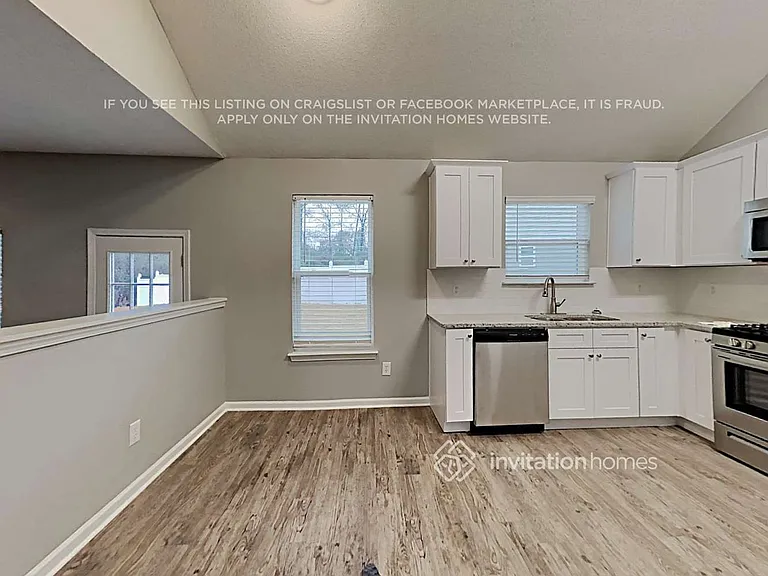 3913 Arabian Way — Photo 8