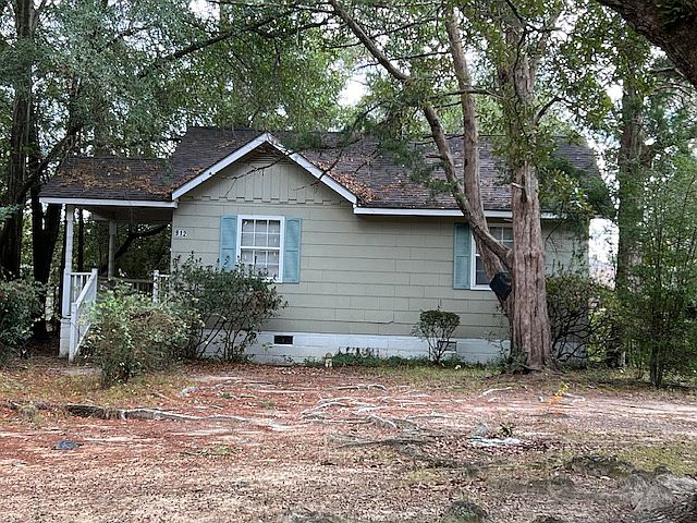 1st image of 912 W Lincoln Ave