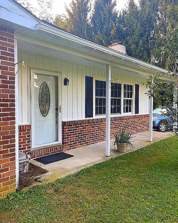 2nd image of 1609 Limestone Rd