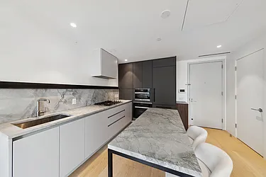 Rented by R New York