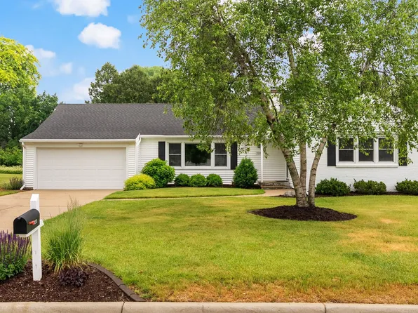 433 Seminole Rd, Janesville, WI 53545
