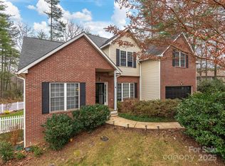 34 Wyntree Dr, Asheville, NC 28803