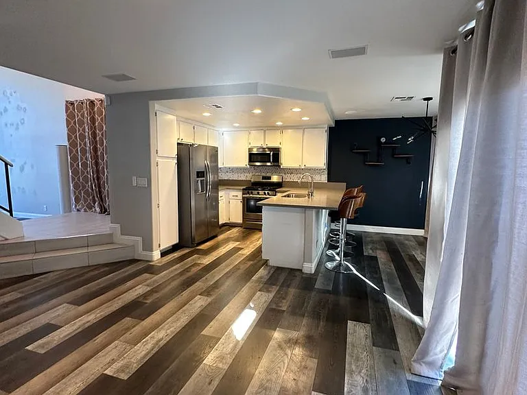 8633 Caribbean Ct — Photo 11