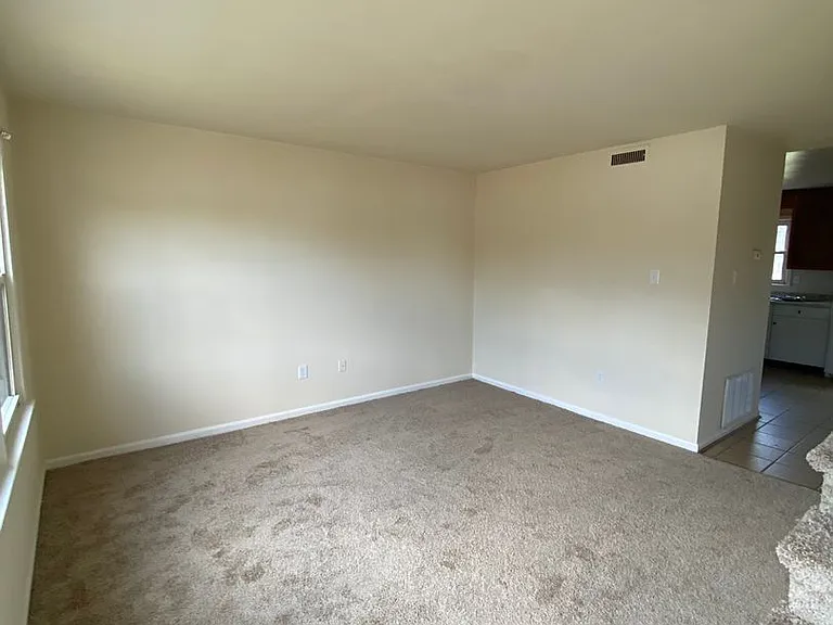 2305 Poplar St #A — Photo 3