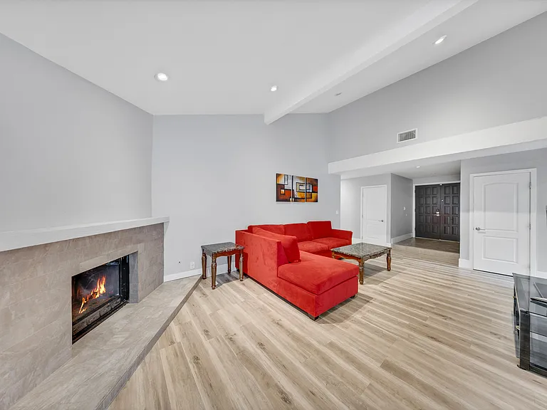 15937 La Ronda Cir — Photo 4