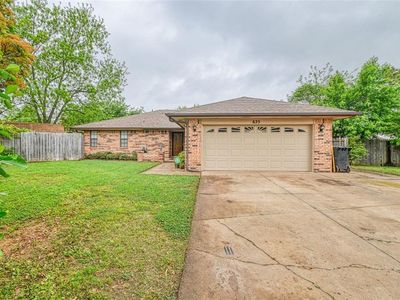 625 Randall Dr, Moore, OK, 73160