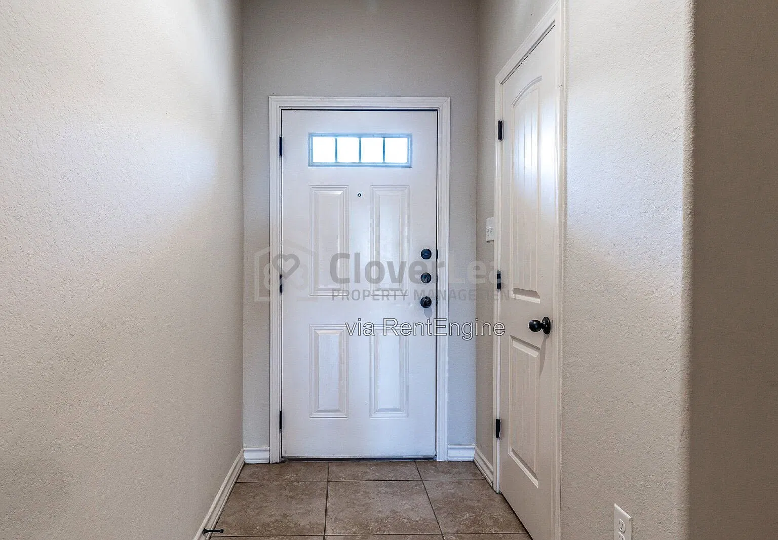 3 bed, 2.5 bath, 1191 sqft, $1,197 — Photo 3