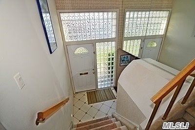 3rd image of 969 Cherrywood Dr