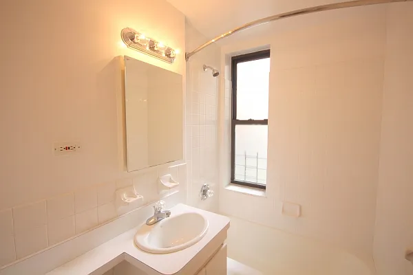 Rented by Citi Habitats | media 13