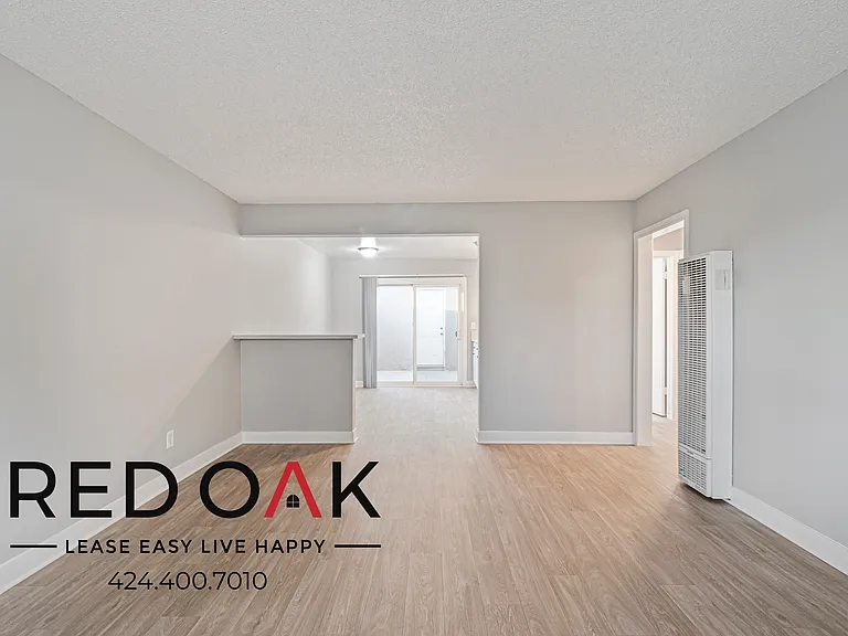 660 S Riverside Ave #D — Photo 5