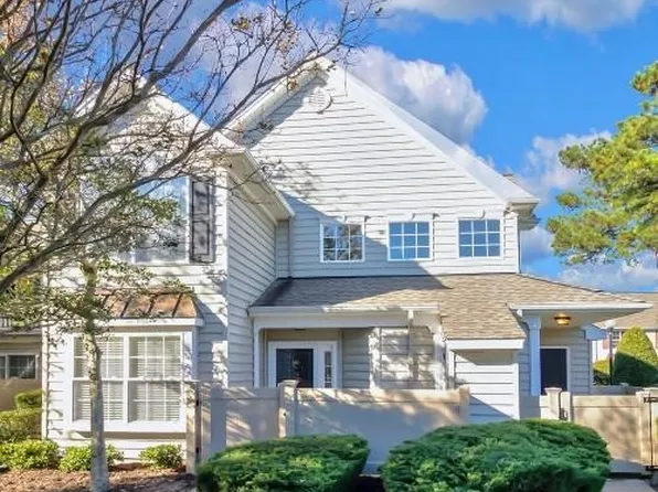 901 Lakeside Dr, Suffolk, VA 23435