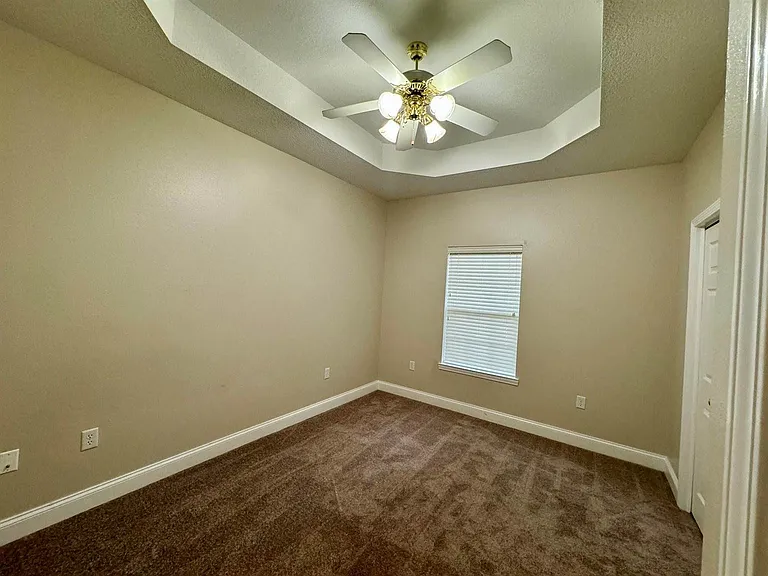 217 Sweetwater Run — Photo 14