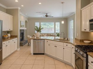 9449 SE Century Oaks Ln, Elk Grove, CA
