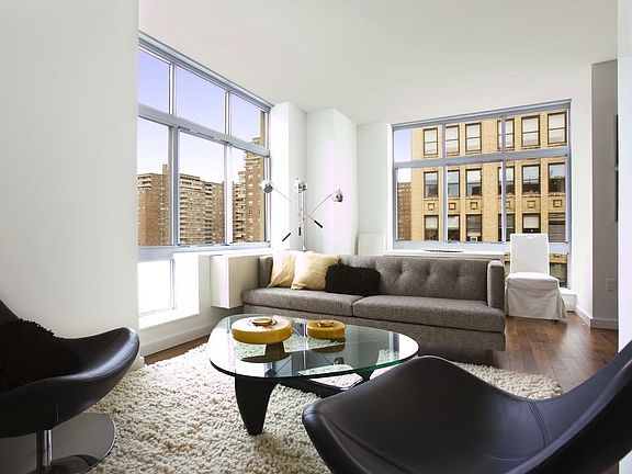 2nd image of 260 W 26th St APT 11K