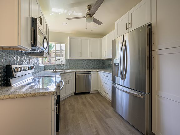 2nd image of 5109 E Oak St #A