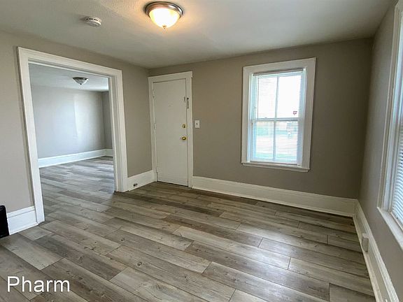3rd image of 1242 Alpine Ave NW APT 1