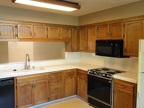 5th image of 9160 N Stoneridge Ln