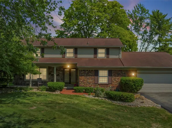 29832 High Valley Ct, Farmington Hills, MI 48331