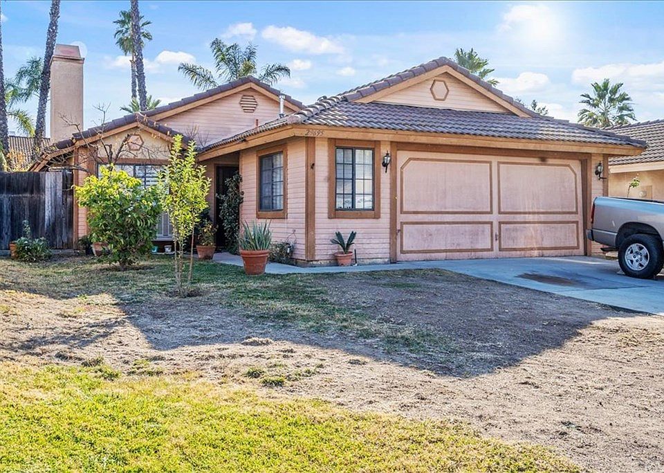 1st image of 29695 Woodlands Ave