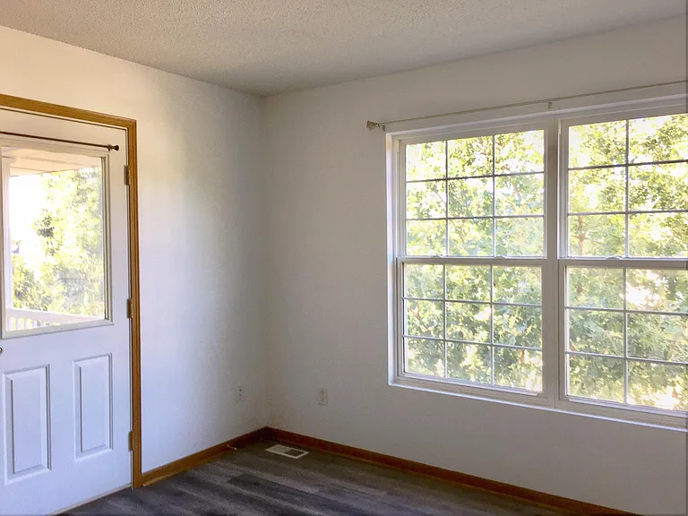 1223 SW Twin Gates Dr — Photo 10