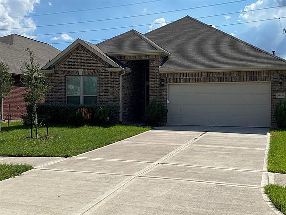 2nd image of 22331 Helen Springs Ln