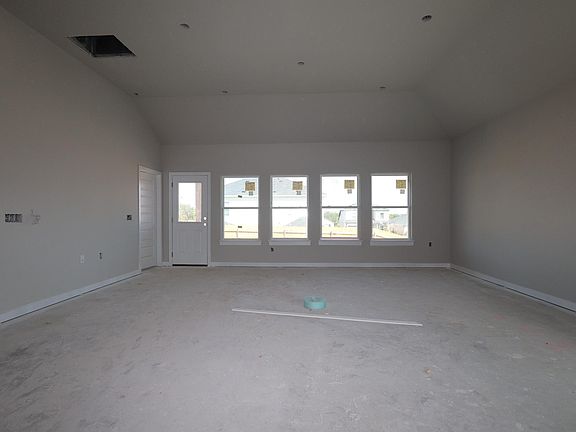 3rd image of 9400 Corvallis Dr