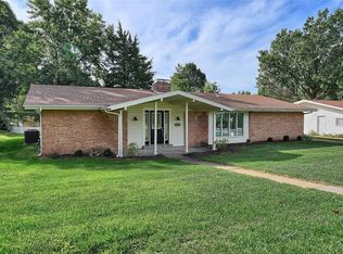 12684 Fee Fee Rd, Saint Louis, MO 63146