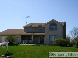 1662 Lyondale Ct, Burlington, WI 53105
