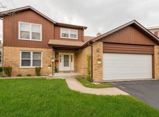 883 E Forest Ave, Des Plaines, IL 60018