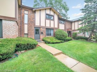 18W274 16th St, Villa Park, IL