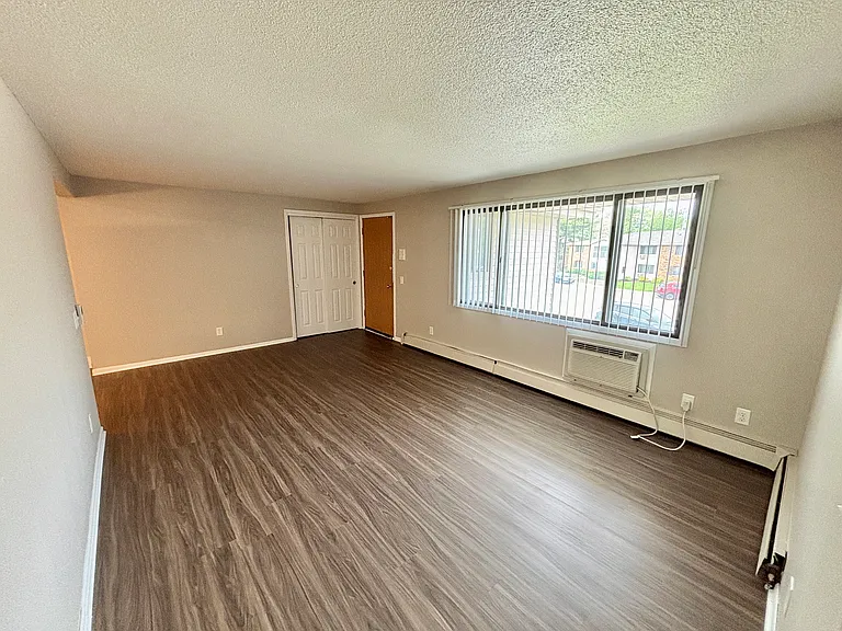 132 Capitol View Ter #4 — Photo 2