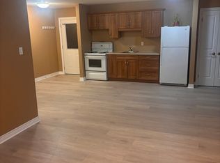 1200 Hamilton Rd E #B, London, ON N5W1A9