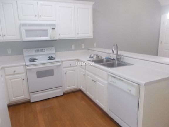 4th image of 26 Rock Garden Ln