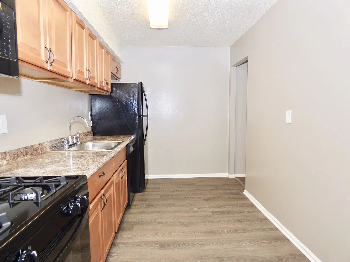 Orchard Apartments — Photo 4