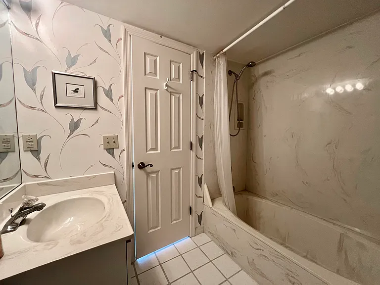 2486 Harbour Cove Dr — Photo 14