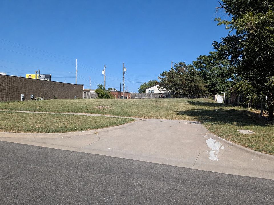 1st image of 642 N Sheridan Ave