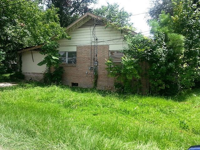 1st image of 204 S Pleasant Ave