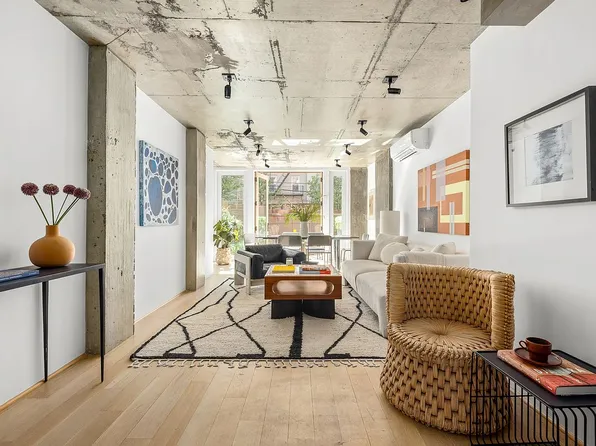 126 S 2nd St Unit Garden, Brooklyn, NY 11249