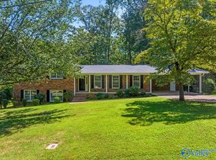 1907 Ruth St, Scottsboro, AL 35769
