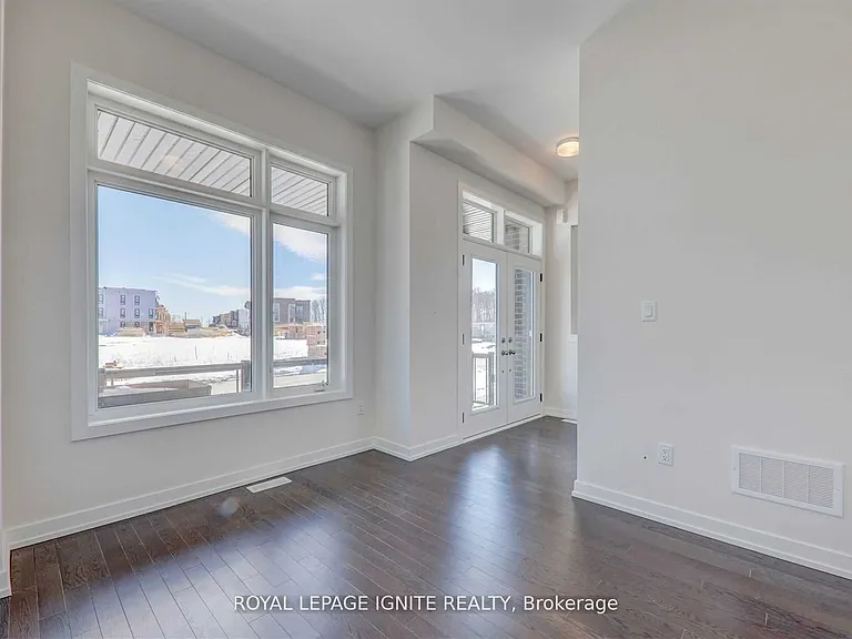 56 Rustle Woods Ave — Photo 7