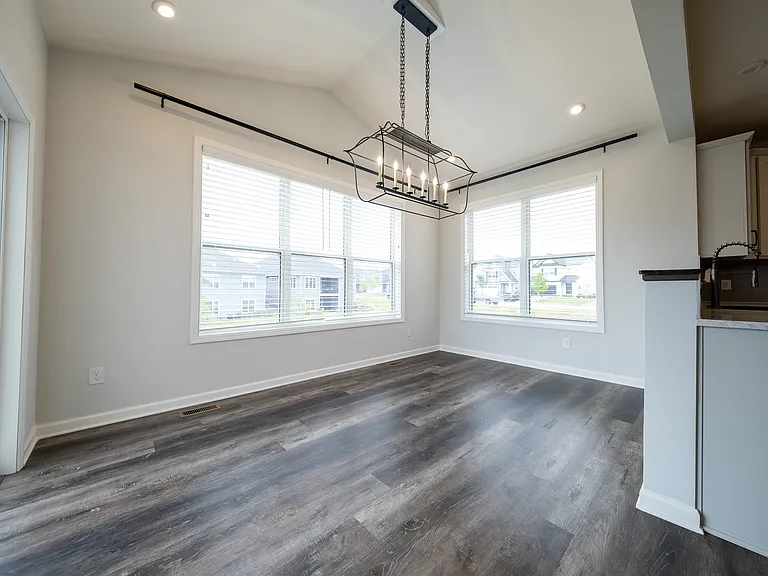 3849 Thrush St — Photo 8