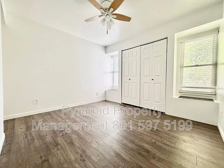 1091 Shepard Ln — Photo 10