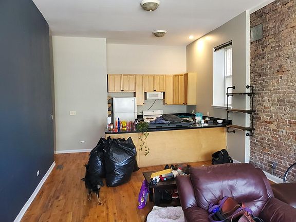 3rd image of 1418 N Western Ave #1F