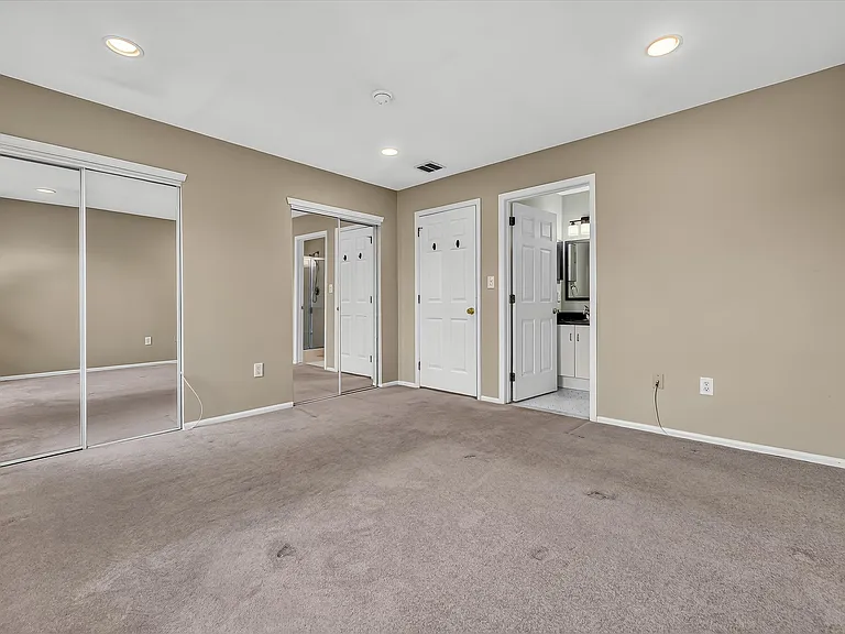 2140 Jordan Ct — Photo 15