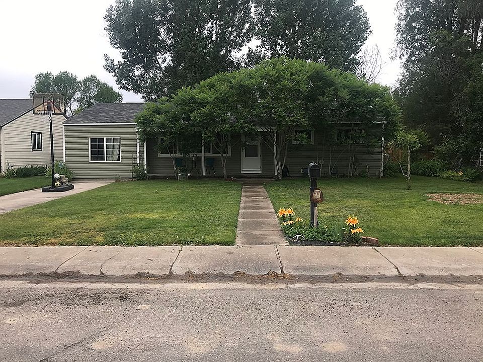 1st image of 808 S 10th St