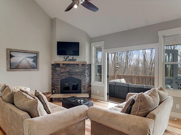 5th image of 4471 Powell Ln