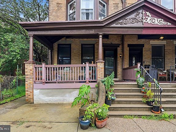 3rd image of 4706 Warrington Ave
