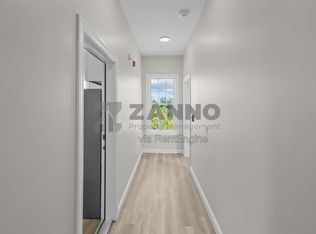 500 Main St #3R, Warren, RI 02885