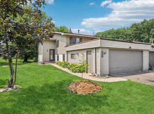 4201 Shirlee Ln N, Shoreview, MN 55126