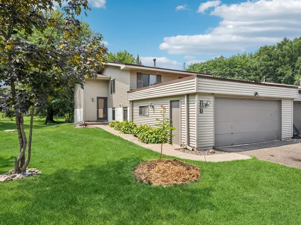 4201 Shirlee Ln N, Shoreview, MN 55126